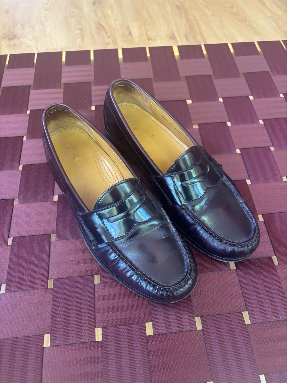 Cole Haan 8.5 loafer